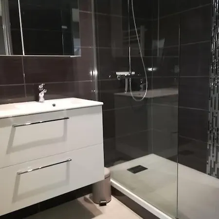 Cosy Vue Avec Acces Direct A La Sejour De 2 Nuits Minimum Appartement